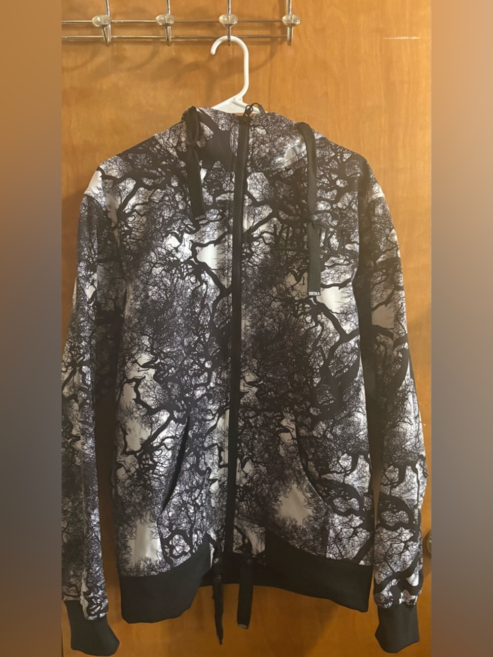 Virtika Men’s Hooded Tree-Print Jacket - Black & White